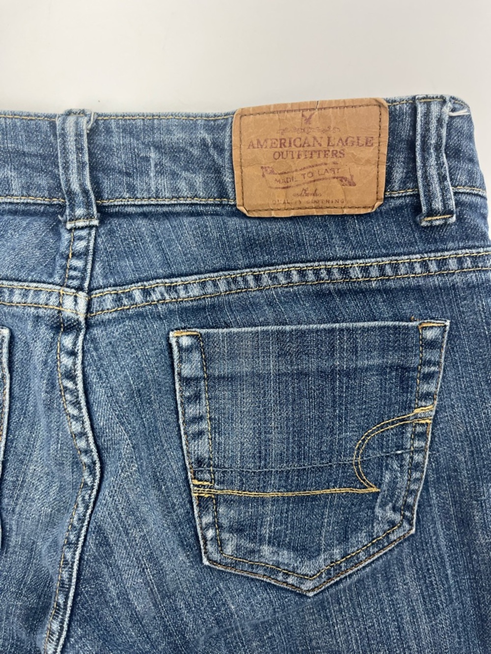 Vintage Y2K American Eagle Outfitters low rise Washed Blue Denim Jean shorts - Picture 5 of 8